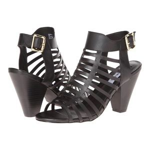 Steve Madden Sandals!